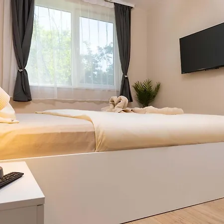 1bd Modern Retreat In A Peaceful Area By Flat Manаger *